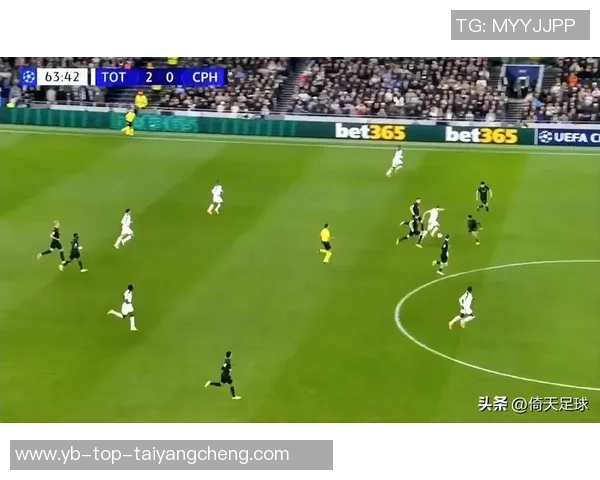 昔日主帅范德芬解析澳波执着战术全场压迫的背后故事