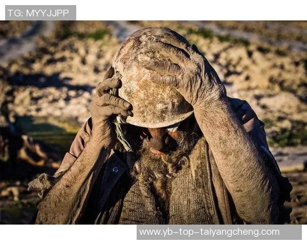 小哈吉任意球惊艳全场29年后重现父亲辉煌瞬间